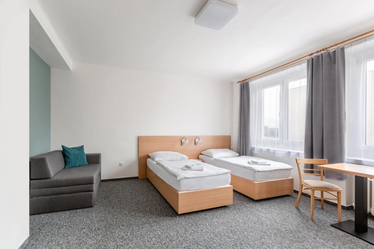 Hotel Trim Pardubice Eksteriør bilde